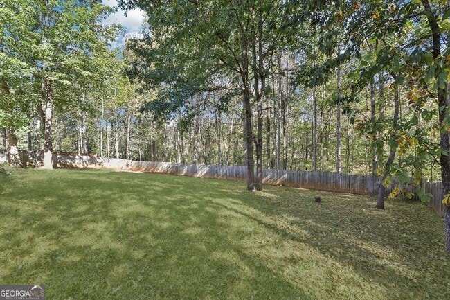 Building Photo - 255 Squire Ln