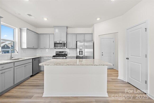 Building Photo - 744 Lock Haven Dr NW