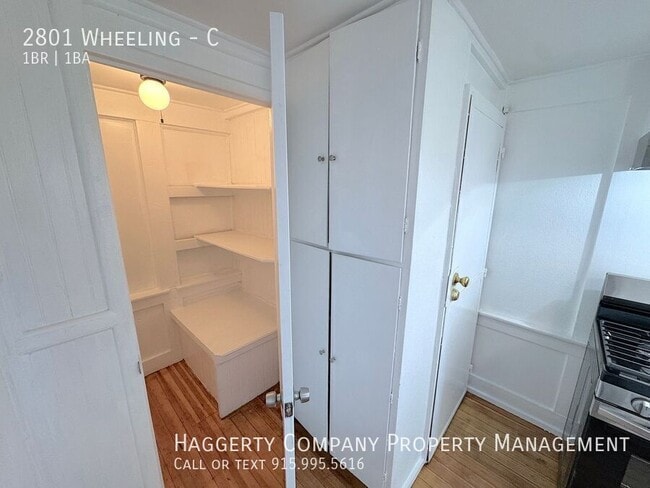 Building Photo - 2801 Wheeling-C