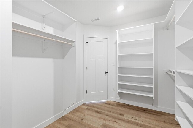 Building Photo - 14591 Wellstead Dr