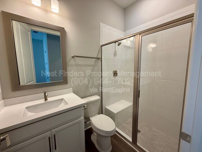 Building Photo - 10682 Aventura Dr