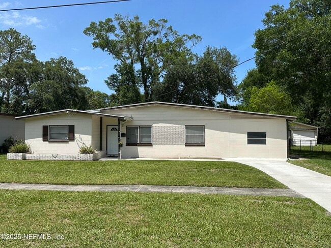 Primary Photo - 7283 Alana Rd