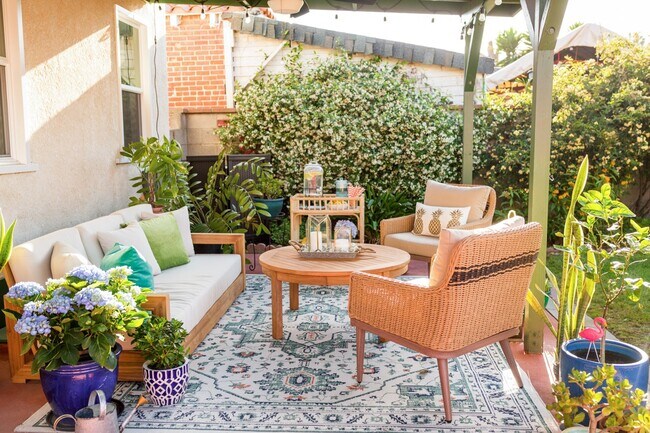 Outdoor patio area full furnished. - 1150 W 25th St