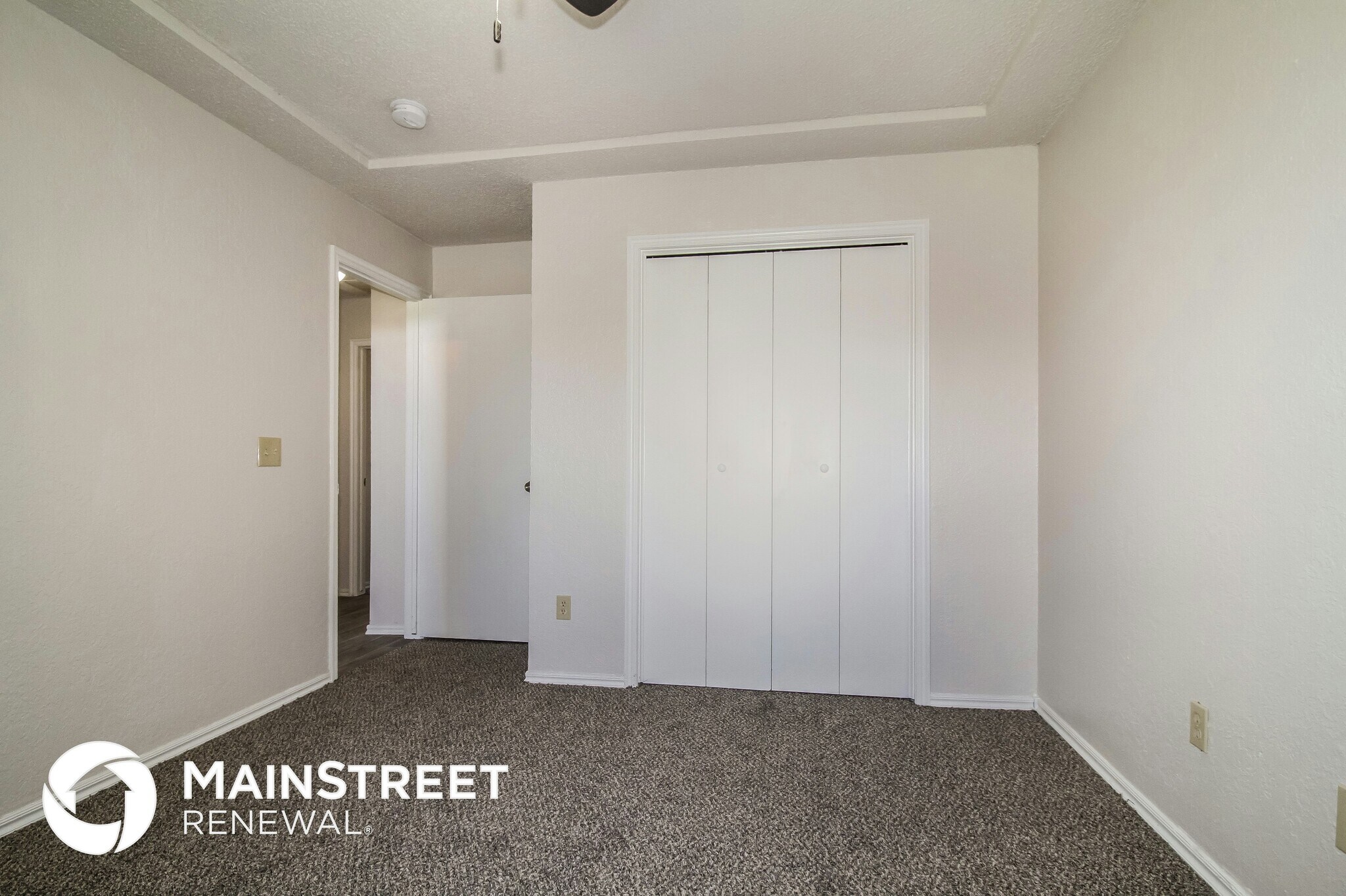 Building Photo - 8808 NW 85th Pl
