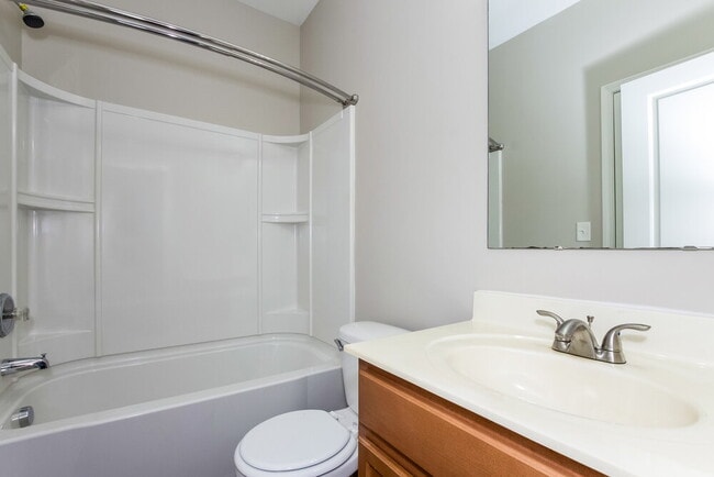 Building Photo - 5013 Broad Leaf Ct