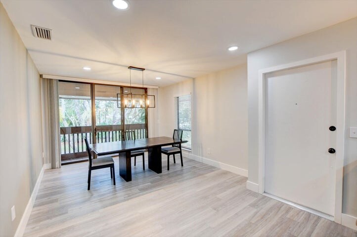 Building Photo - 9268 Sable Ridge Cir