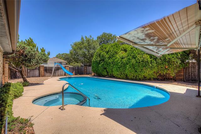 Building Photo - 307 Oakmont Dr