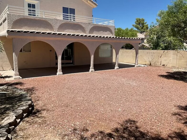 Building Photo - 3320 Twin Bridges Ct