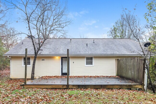 Building Photo - 6540 Akins Way