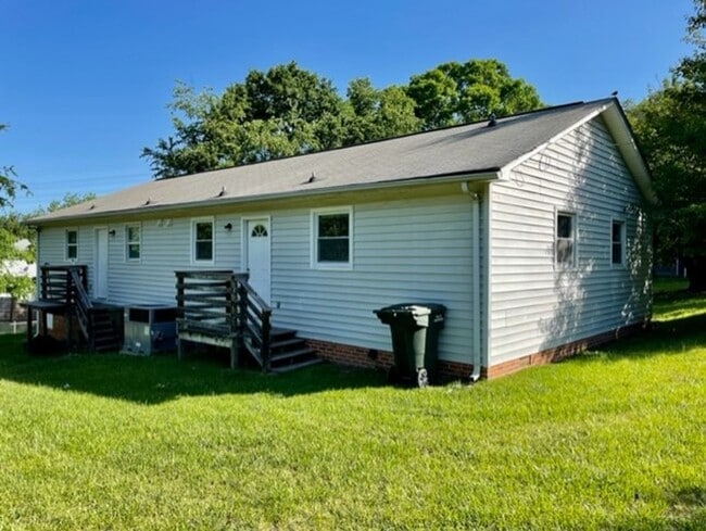 Building Photo - Winget143