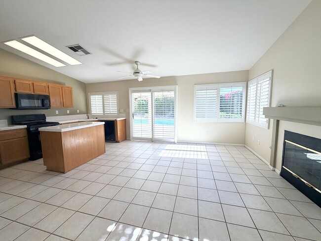 Building Photo - COMING SOON! LOVELY 3 Bedroom + Den/ 2 Bath POOL Home In N. La Quinta!