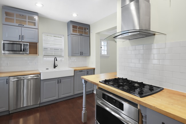 Building Photo - 1265 West Blvd