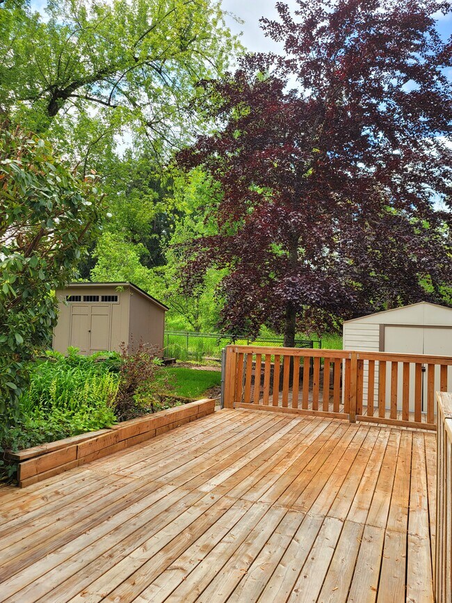 Building Photo - 11071 SE 242nd Ave