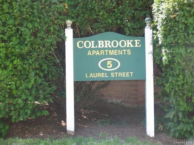 Building Photo - 5 Laurel St