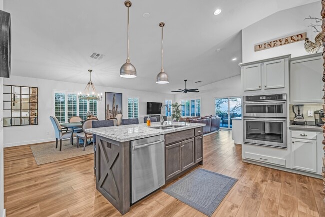 Building Photo - 3030 W Caravaggio Ln