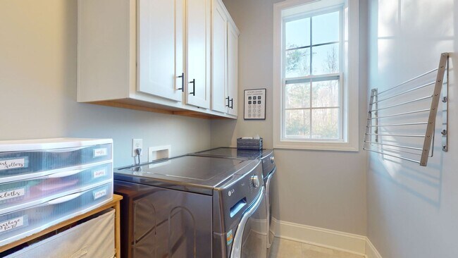 Building Photo - Luxury Home in gated Hampstead Community