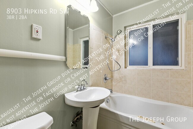 Building Photo - 8903 Hipkins Rd SW