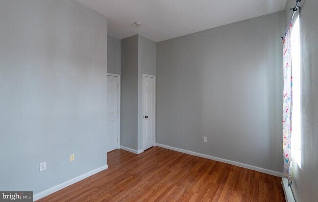 Building Photo - 2219 N 16th St