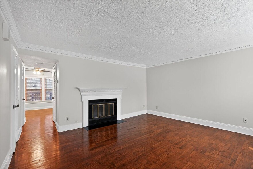 Building Photo - 898 Chippendale Ln