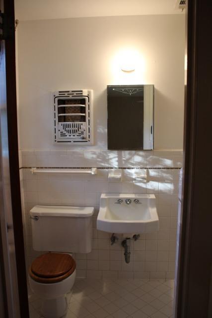 Building Photo - 6603 Vine St