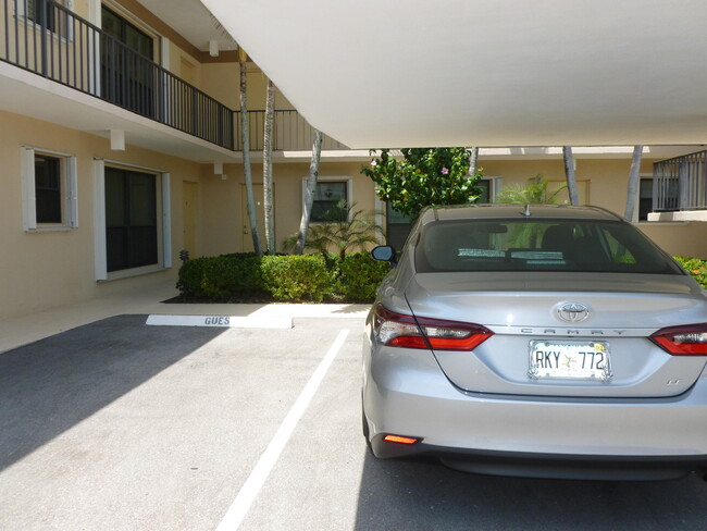 Building Photo - 3 SE Turtle Creek Dr