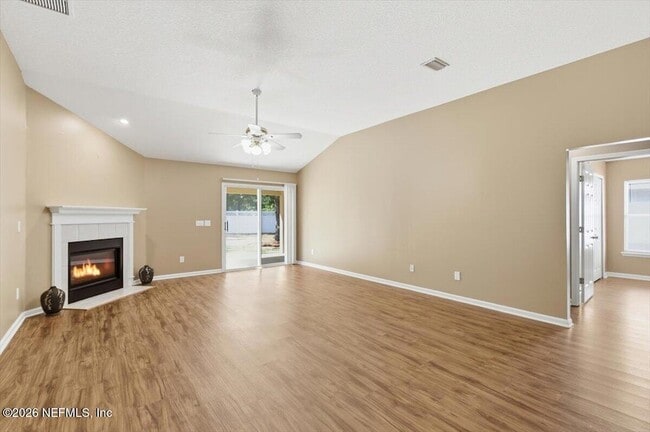 Building Photo - 708 Sharon Ct