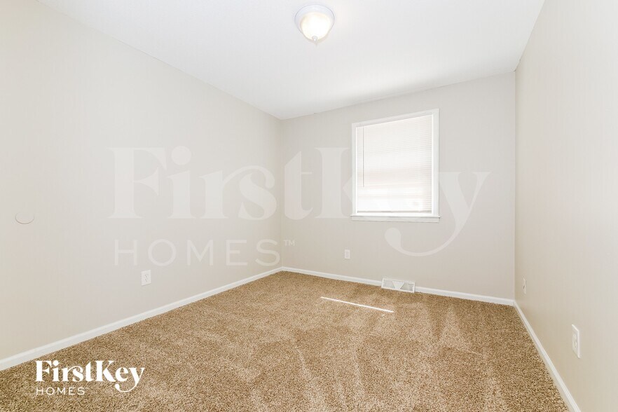 Building Photo - 6712 Manchester Ave