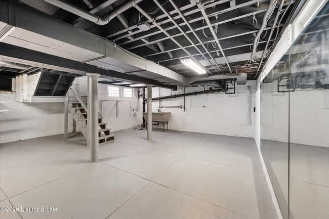 Building Photo - 4513 S 6th St