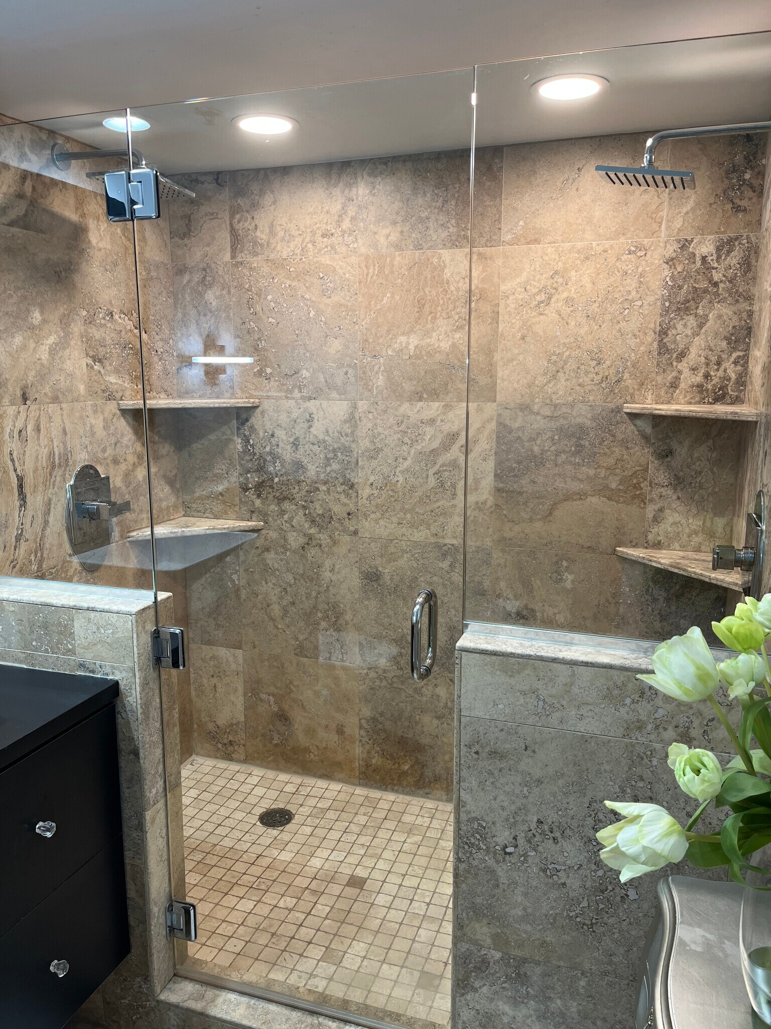 Building Photo - 425 W Beech St