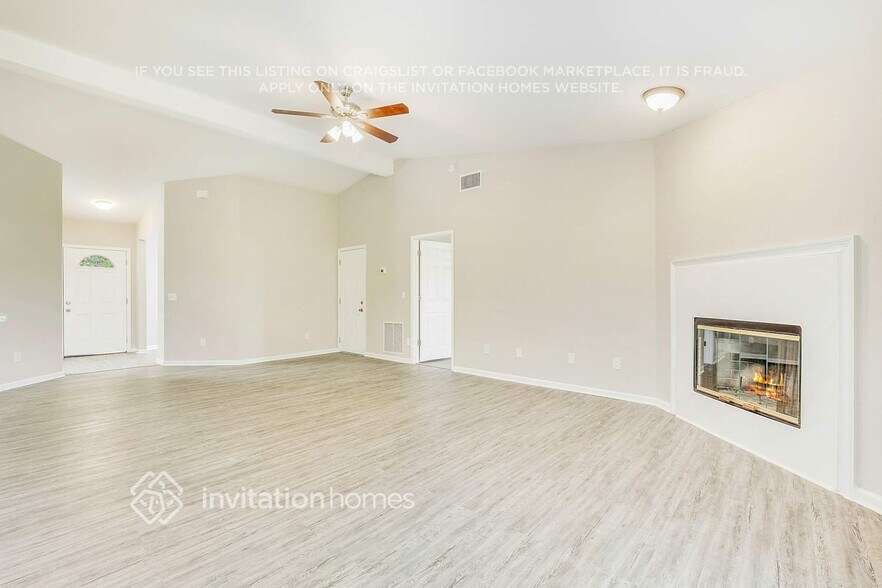 Building Photo - 2725 Rochford Ct