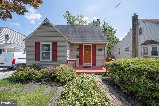 Primary Photo - 909 Old Lancaster Rd