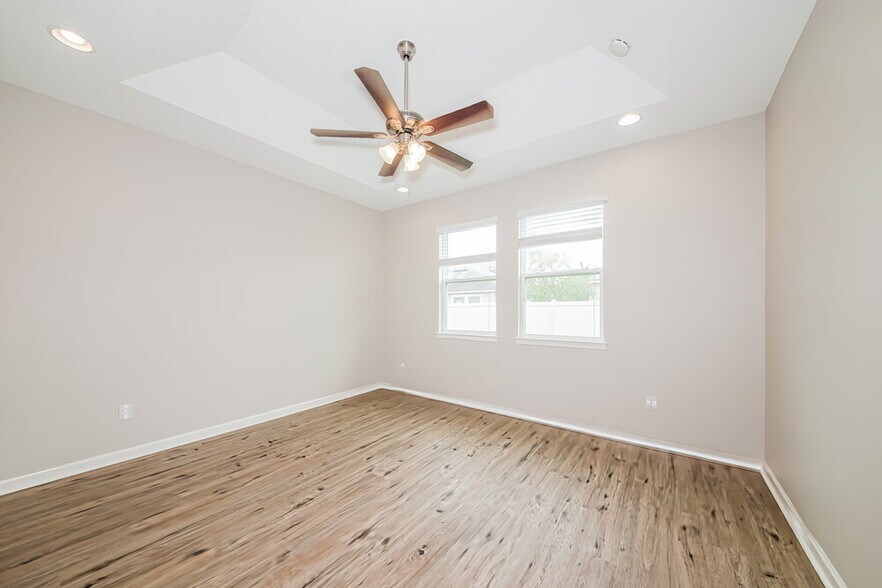 Building Photo - 11832 Meadowgate Pl