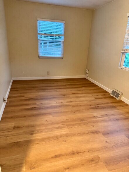Primary Bedroom - 343 Foothill Blvd