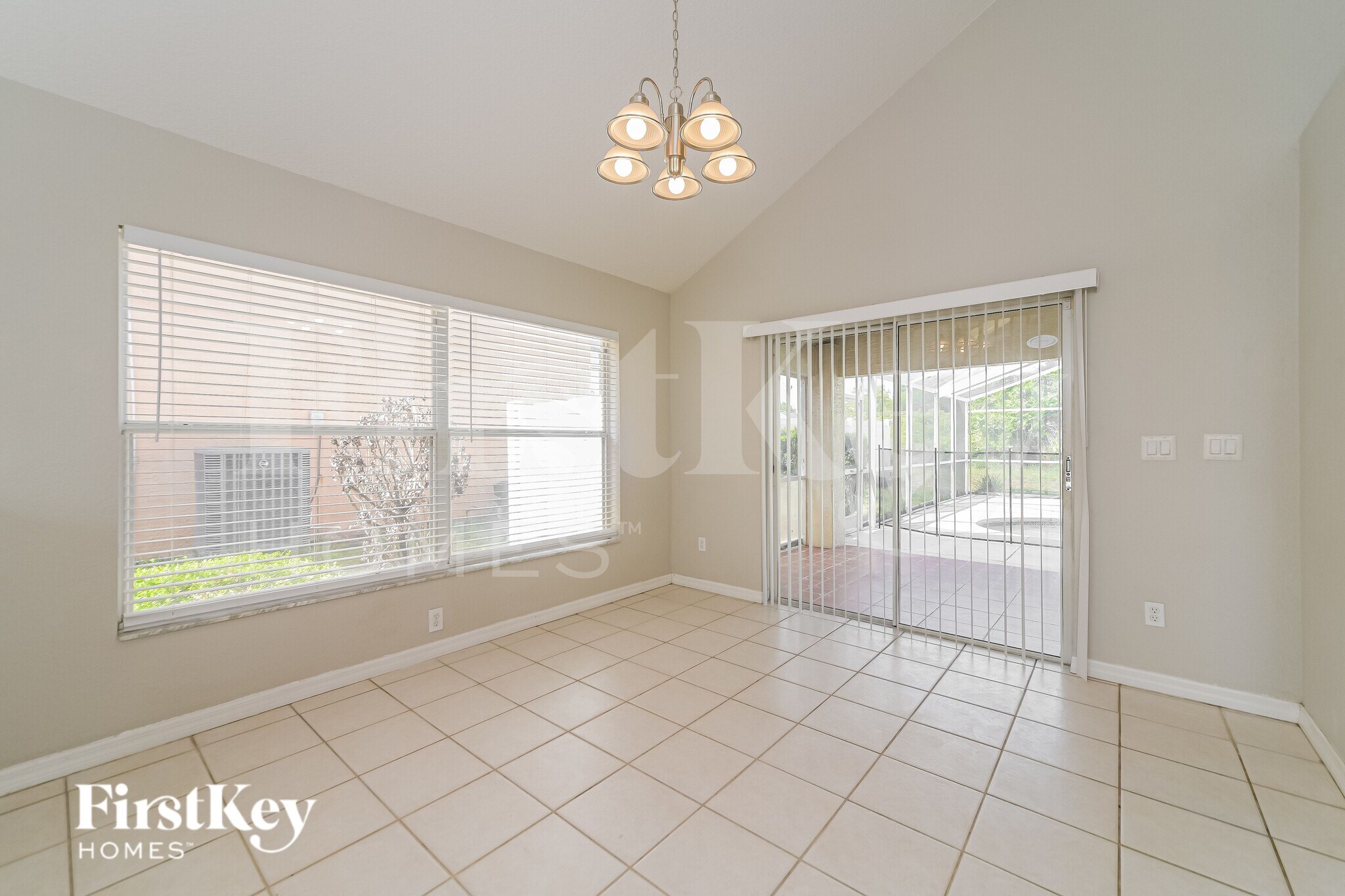 Building Photo - 301 Balmoral Ct