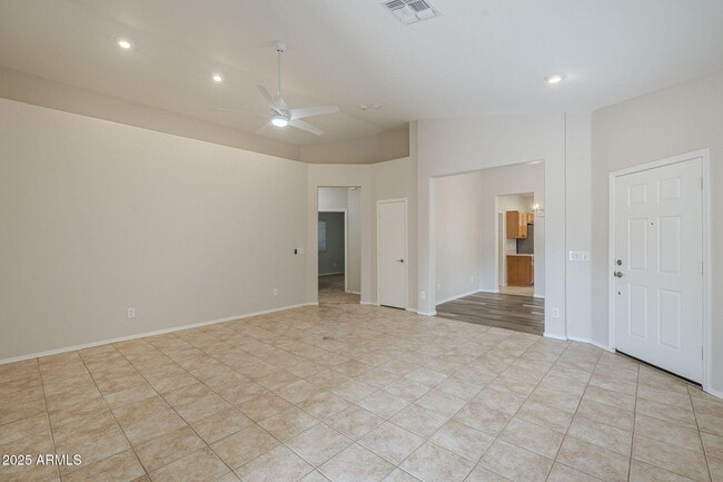Building Photo - 40035 N Patriot Way