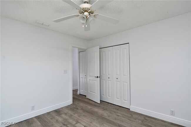 Building Photo - 17502 Island Inlet Ct