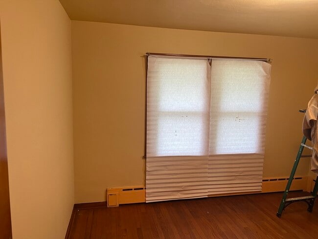 Building Photo - 1600 Lincoln St