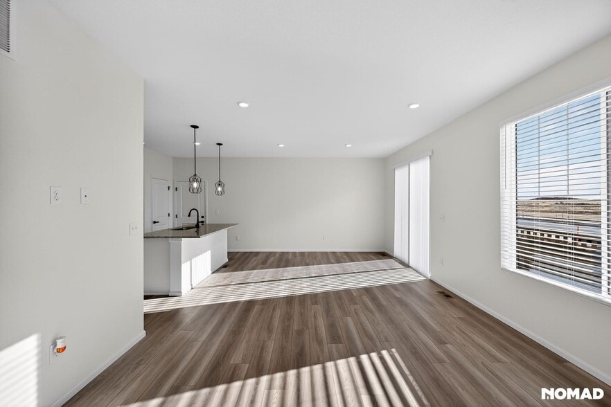 Building Photo - 5210 N Denali Blvd