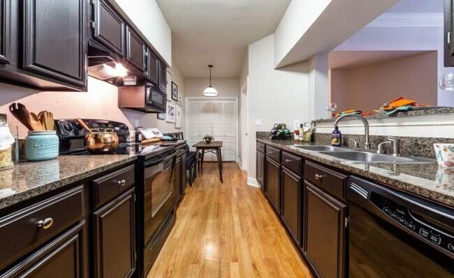 Building Photo - 1 bedroom in Houston TX 77081