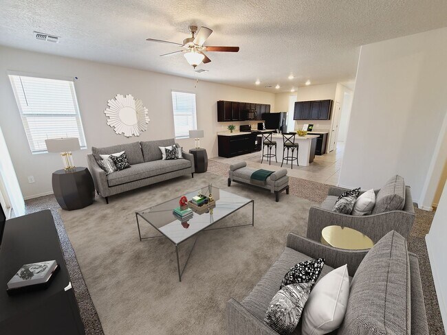 Building Photo - 3 bed 2 bath Energy Efficient Home!