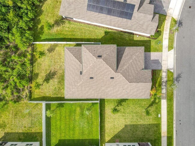 Building Photo - 792 Hyperion Dr