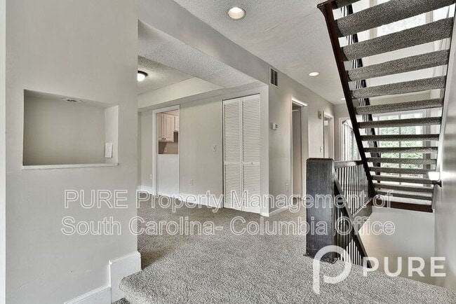 Building Photo - 2068 Watermark Pl