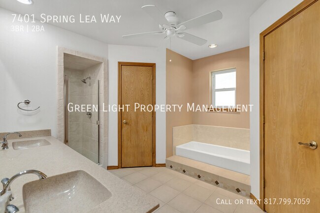 Building Photo - 7401 Spring Lea Way