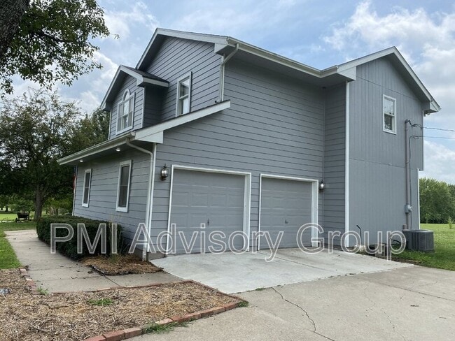 Building Photo - 5435 SW Urish Rd