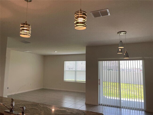 Building Photo - 5535 Hollingworth Trl