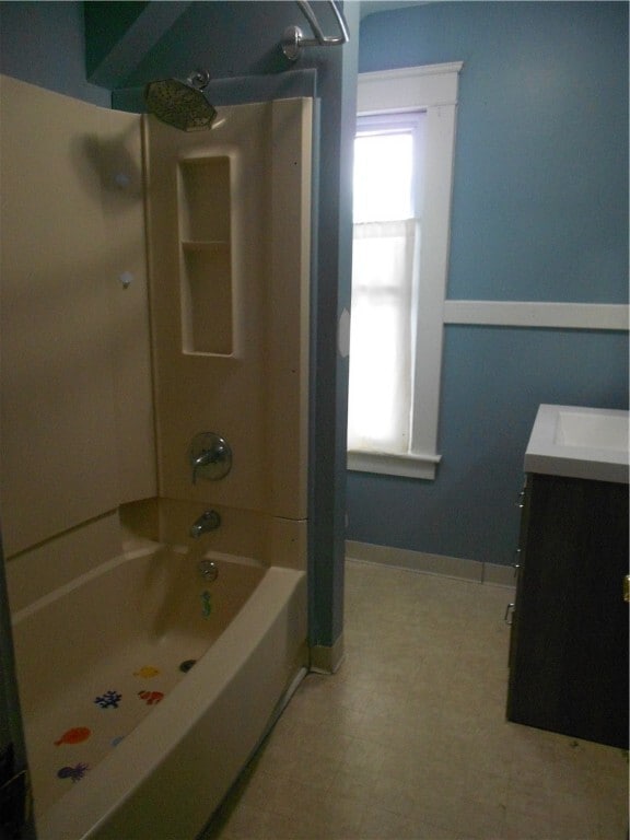 Building Photo - 707 Southport St