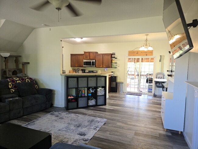 Building Photo - 213 Cottage Brook Ct