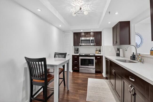 Building Photo - 4750 S Ocean Blvd