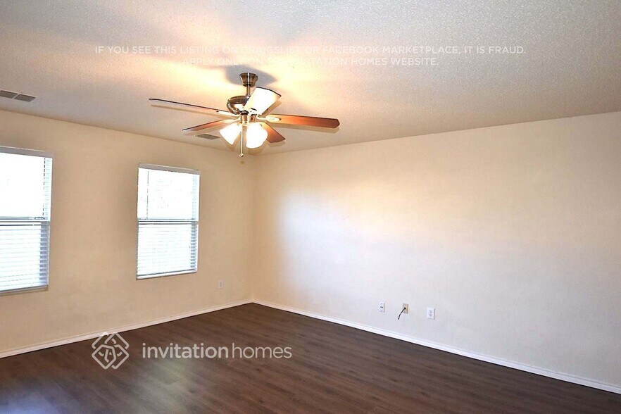 Building Photo - 4920 Waterford Dr