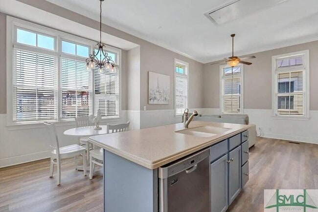 Building Photo - 126 Birch Cir